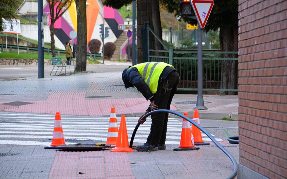 comment déboucher une douche Les Lilas
